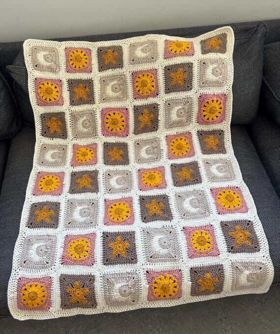 Sun, Moon & Star Baby Blanket Crochet Pattern...