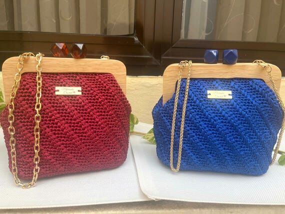 Crochet clutch with herring bone crochet desi...
