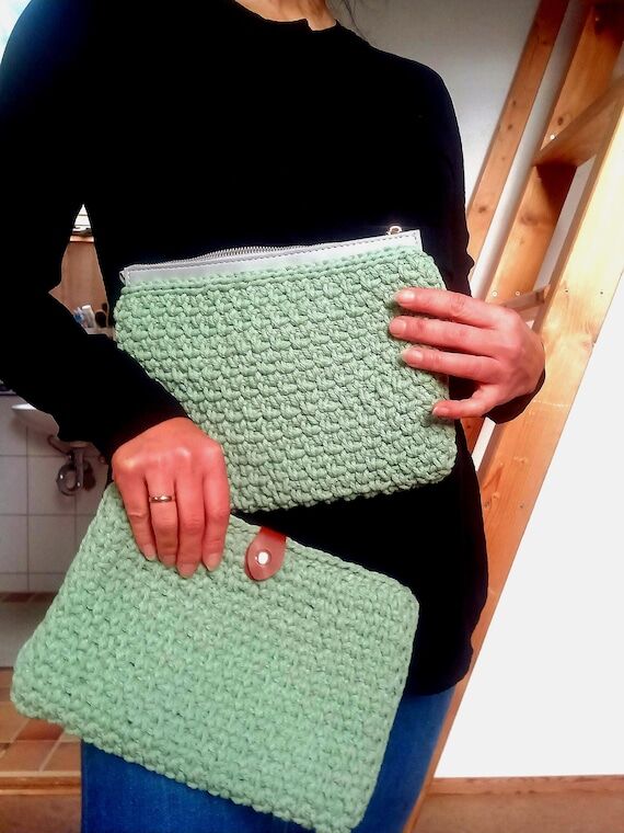 Crochet Clutch Set: Mint Green Cotton Wristle...