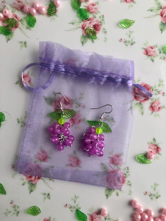 Plump Purple Grapes Handmade Dangle and Drop ...