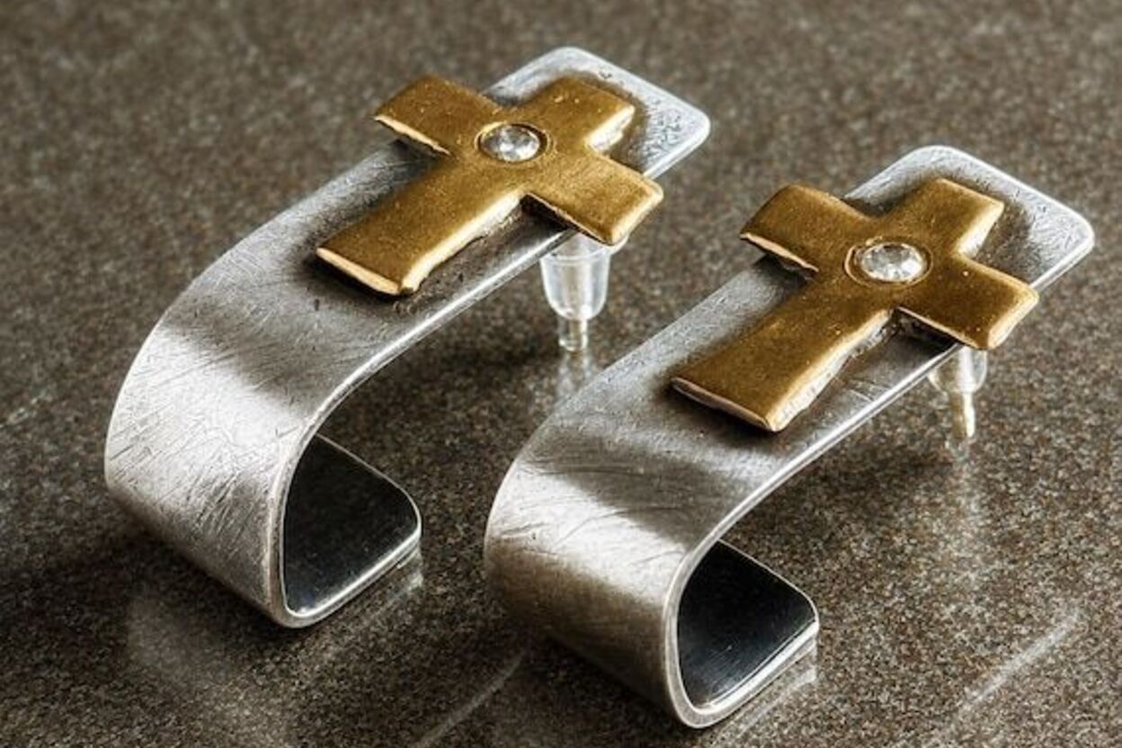 A Mary Thought Jewelry