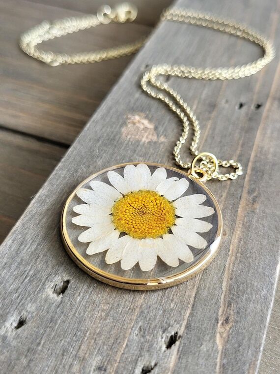 Daisy Flower Resin Necklace- 14 Karat Gold Ne...