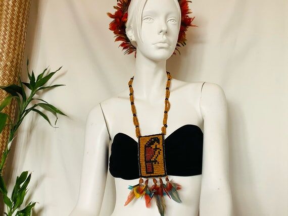 Handmade Morototo Seed Necklace: Indigenous A...