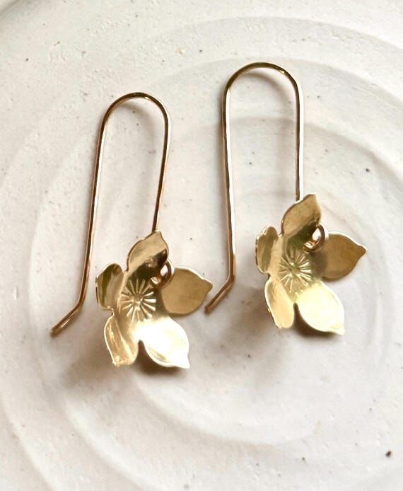 Pretty Brass Flower Earrings, Hammered Botani...