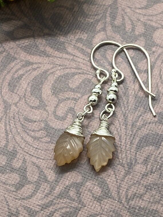 Sweet Glowing Little Moonstone Carved Leaf St...