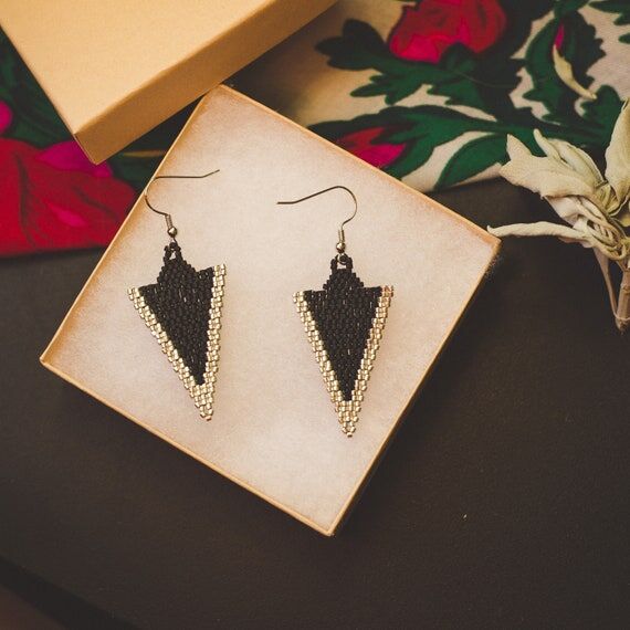 Black Beaded Arrow Earrings | Anishinaabe Na...