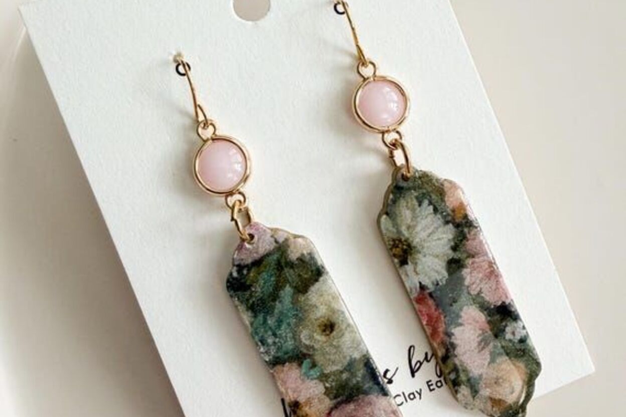 DIY Designs By Lolo