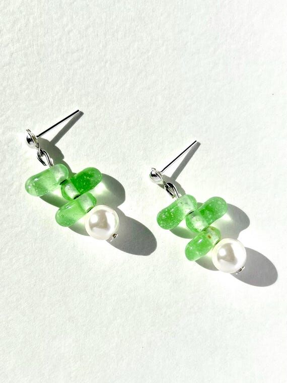 Green Glass Pearl Earrings · Lightweight Spr...