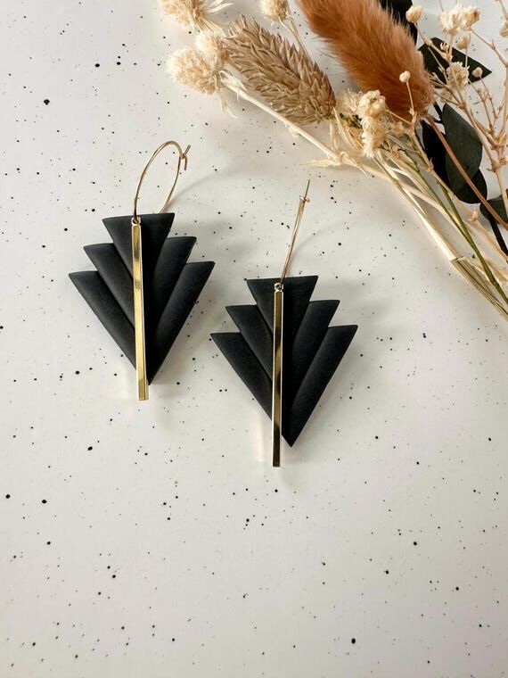 Black and Gold Geometric Hoop Earrings: Moder...