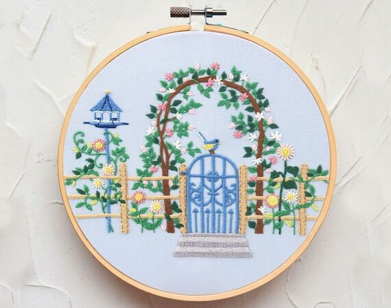 Beginner Embroidery Kit, Embroidery Birds and...