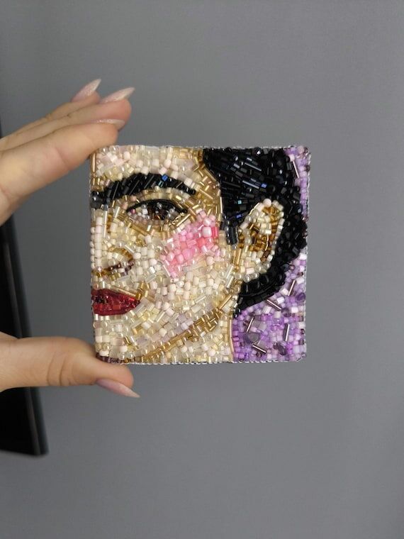 Frida Kahlo beaded brooch: Portrait embroider...