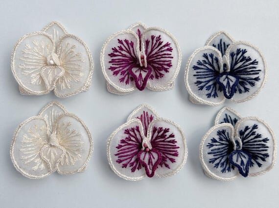 Phalaenopsis earrings / Hand embroidered flow...