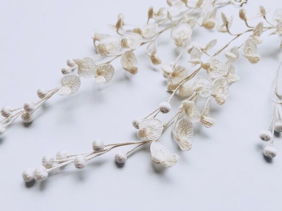 Wisteria Earring / Hand embroidered flowers e...