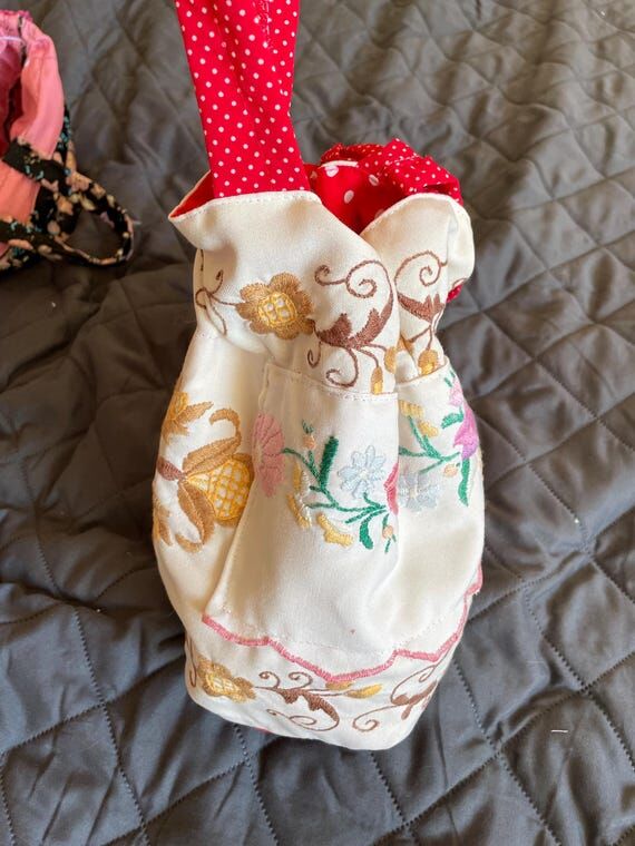 Boho Embroidered Souvenir Purse: Hungarian Ka...
