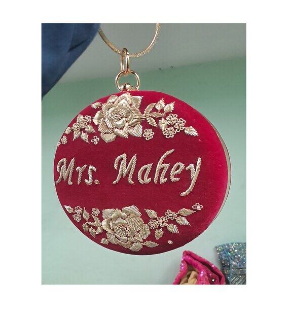 Customized/Personalized Clutch Embroidery Zar...
