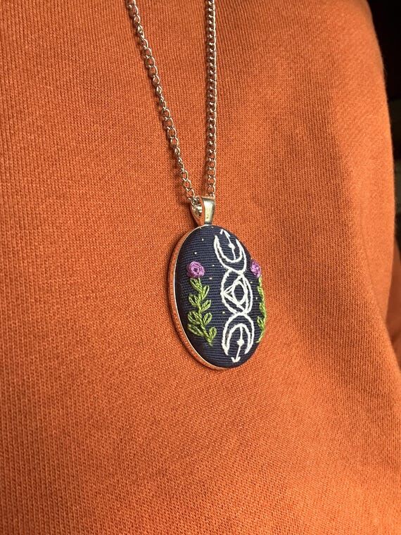 Flower Bouquet Hand Embroidered Necklace - Fl...