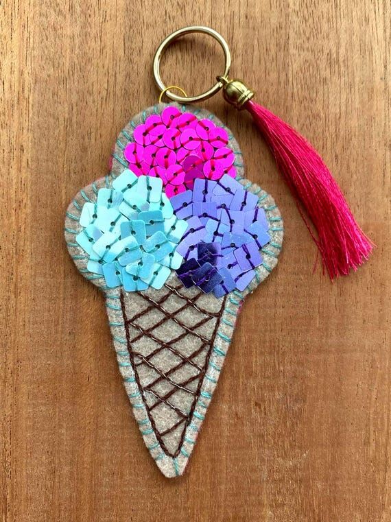 Handmade Ice Cream Keychain – Felt Embroide...