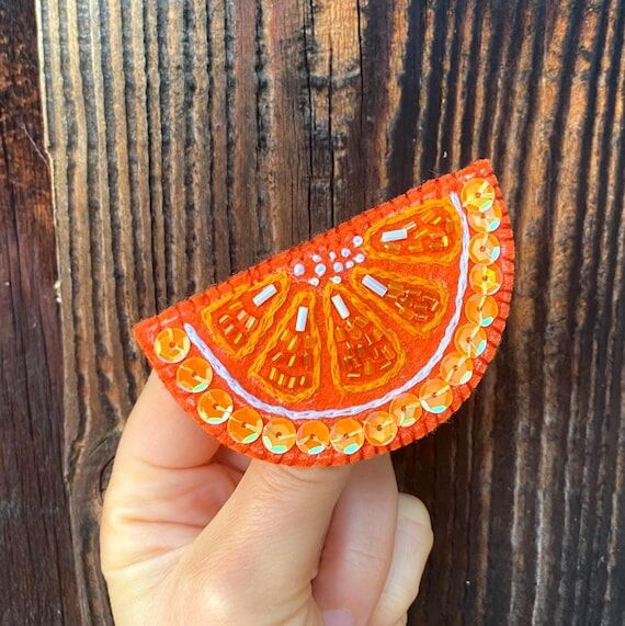 Handmade Orange Slice Brooch – Felt Embroid...