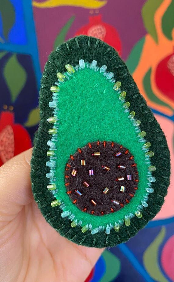 Handmade Avocado Brooch – Felt & Beaded Emb...