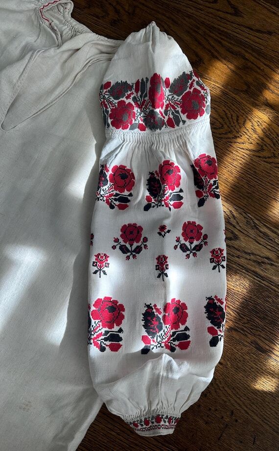 SKU11500 Rare! Traditional Ukrainian Dress Uk...