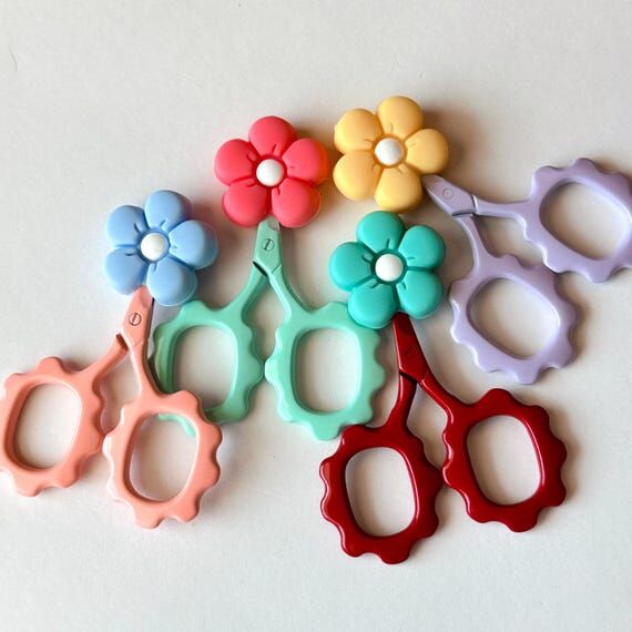 Daisy Embroidery Scissors - Includes Blade Ti...