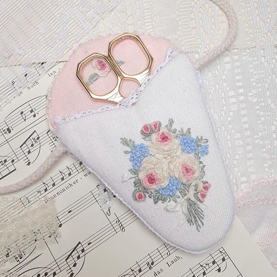 Embroidered Rose Bouquet Scissor Case: Hand-s...