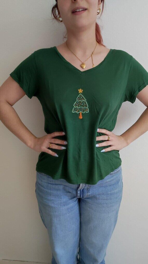 Christmas Time Dark Green T-shirt thrifted & ...