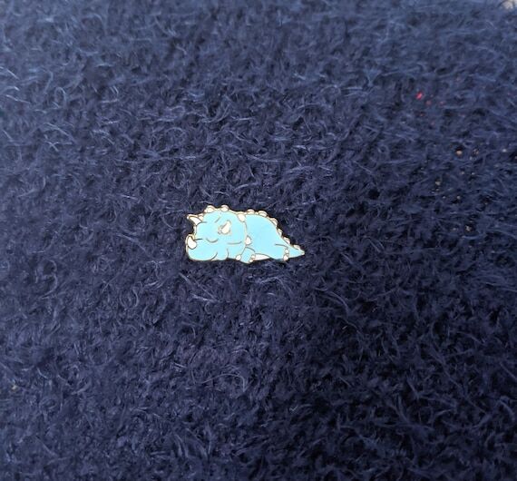 Enamel Pins - Stego-snore-us Dinosaur Cute En...