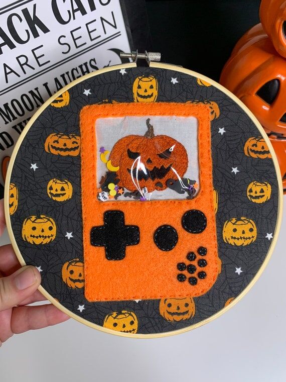 Halloween Gameboy Embroidery Art: 3D Holiday ...