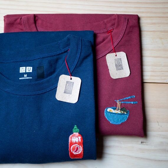 Hand-embroidered organic cotton t-shirt - Cus...