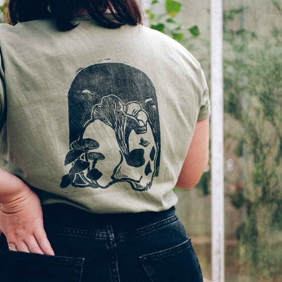 Printed T-shirt "Skull and Mushrooms&quo...