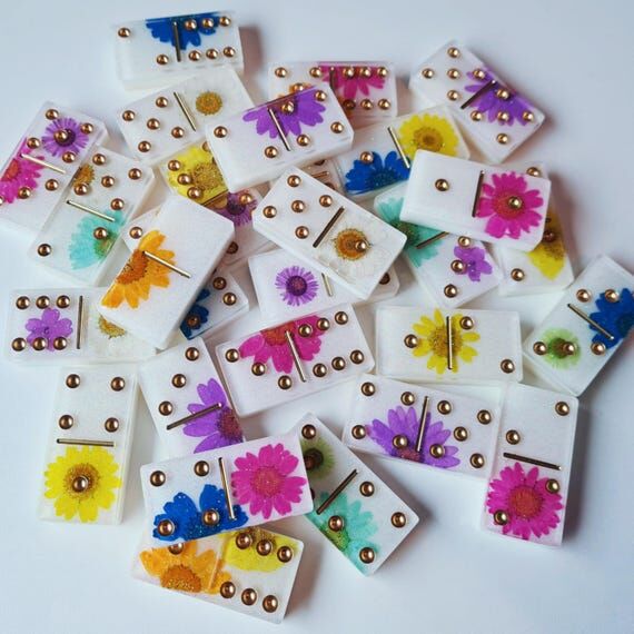 Luxury Domino set with dried flowers. READ TH...