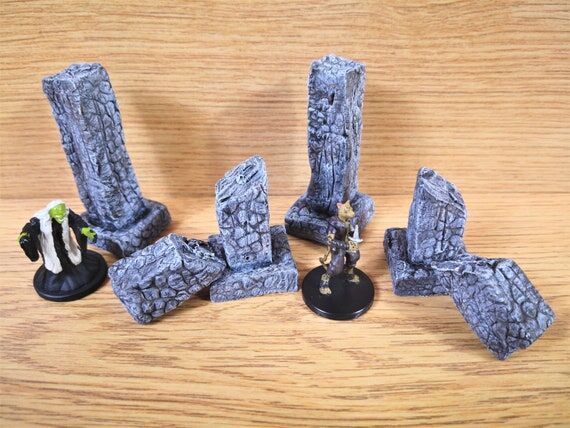 Handmade Painted Pillars: Dungeons and Dragon...