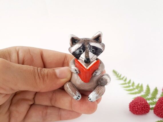 Handmade Raccoon Figurine: Animal Reading Cla...