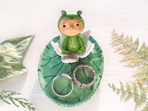 Water Lily Flower Fairy Ring Dish: Handmade C...