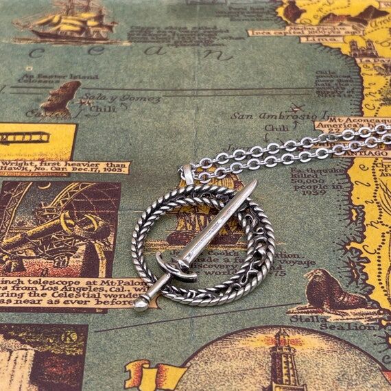 Dark Souls Necklace Blades of the Darkmoon Pe...