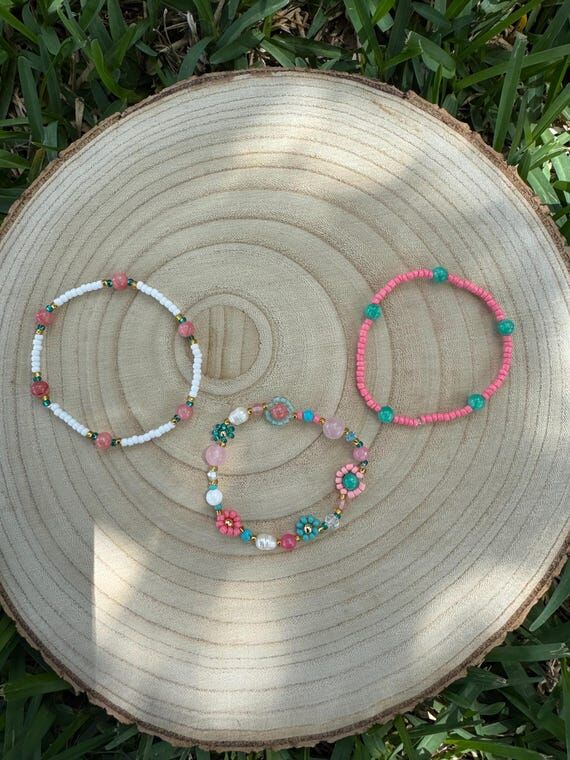Tropical Beaded Daisy Bracelet Set, Rose Quar...