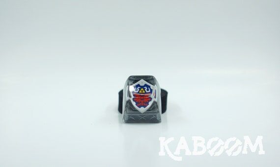 Hylian Shield Handmade Resin Artisan Keycap f...