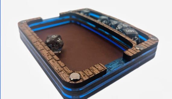 Handmade Wooden DND Dice Rolling Tray - Perso...