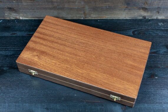 Handmade Mahogany Backgammon Set with Olive W...