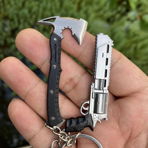 Metal Resident Evil 9 Leon Axe Keychain Leon ...