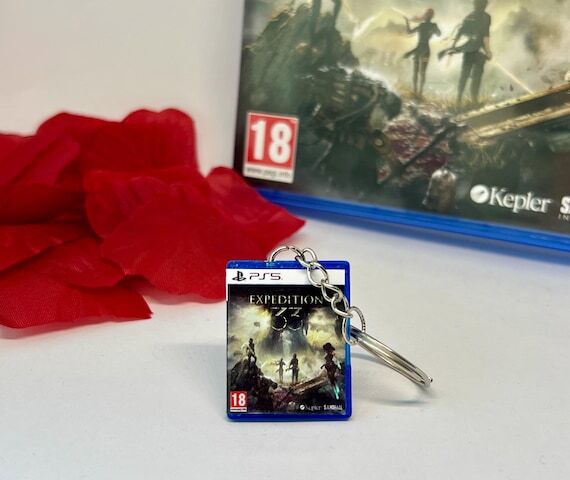 Clair Obscur Expedition 33 PS5 Game Keychain,...