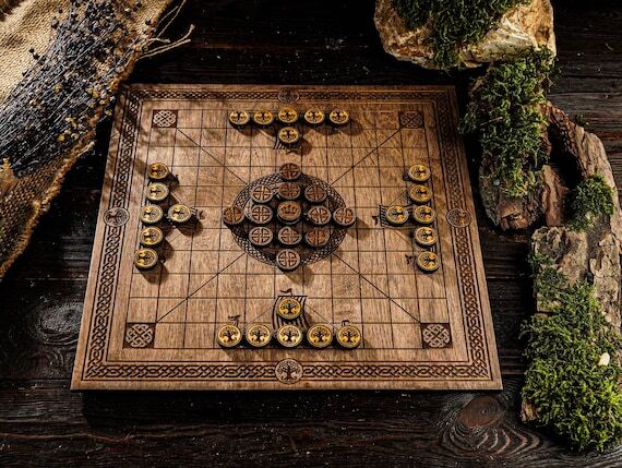 Wooden viking chess, Hnefatafl board game, En...