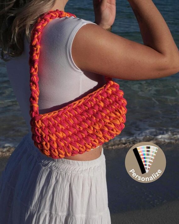 Handmade bag - Crocheted bag made from T-shir...