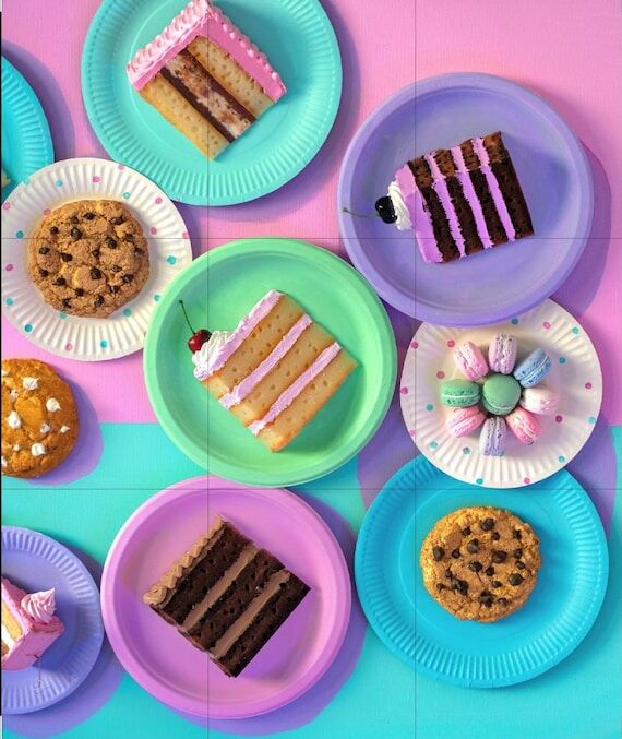 PARTY CAKE SLICES Pick your decorative cake o...