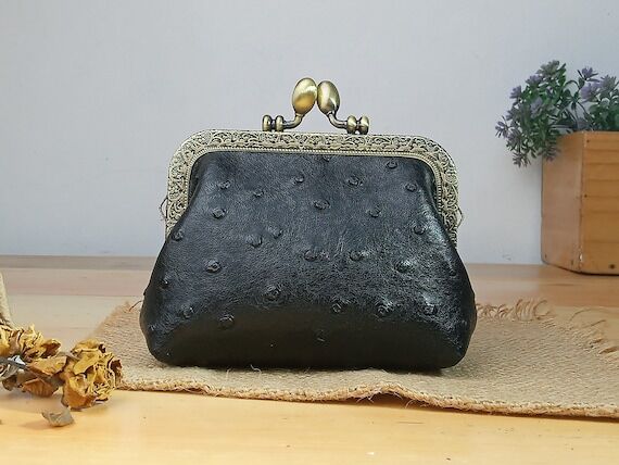 Handmade Retro Kisslock Coin Purse, Black Fau...