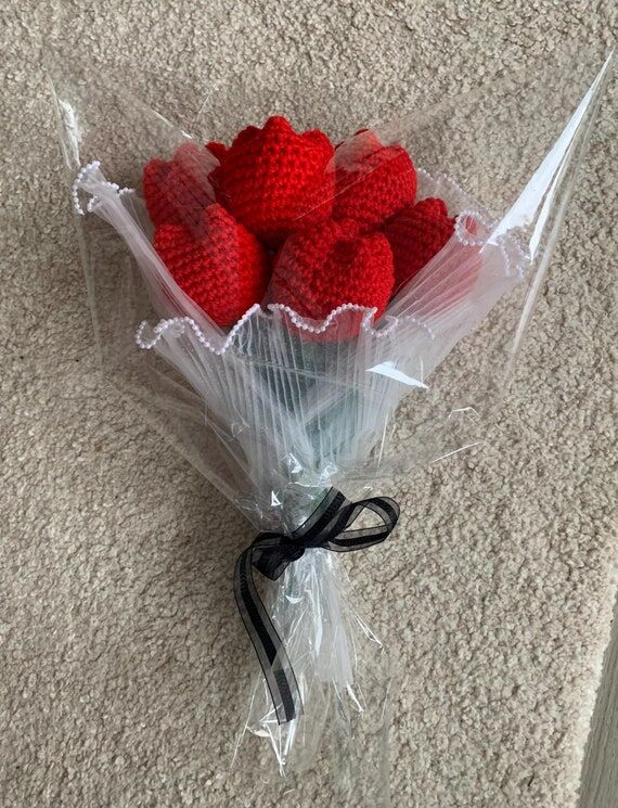 Handmade Crochet Tulip Bouquet: Everlasting F...