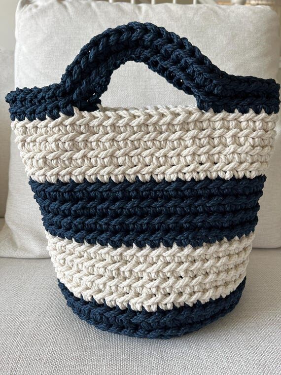 Big Stripe Crochet Handbag: Navy and white, t...