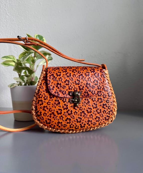 Hand Tooled Leather Crossbody Purse – Flora...