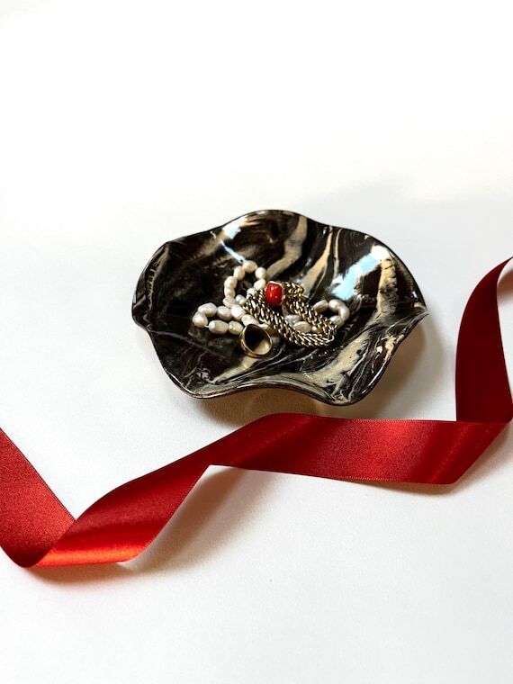 Handmade Wavy Ceramic Bowl: Black and Beige M...